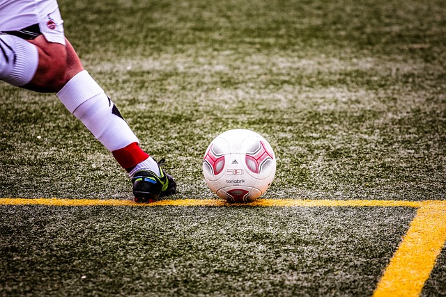 法甲第28輪巴黎聖日耳曼3-0波爾多 梅西中柱姆巴佩內馬爾破門.